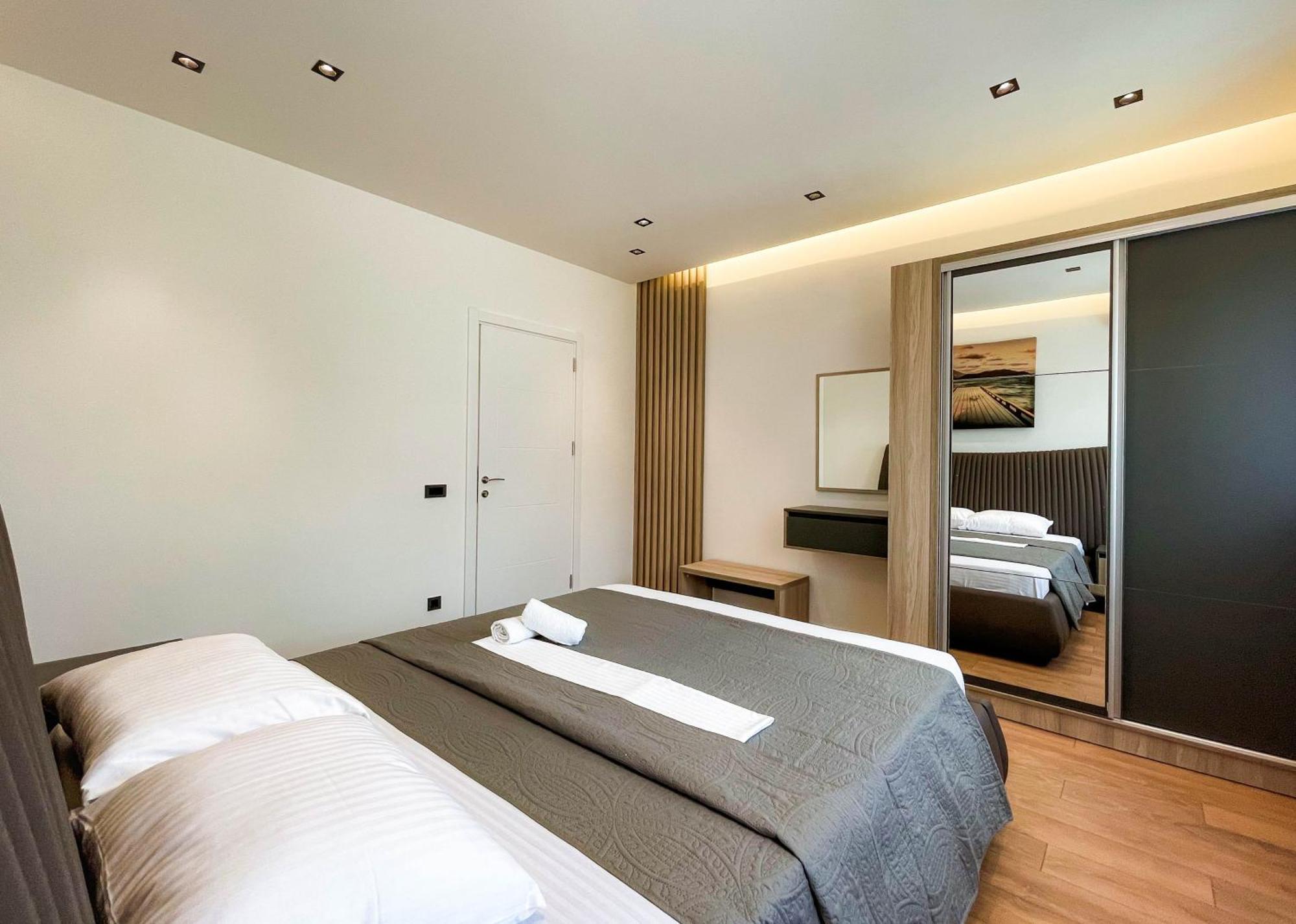 B&B Lovac Hasa 2 Ülgün Dış mekan fotoğraf